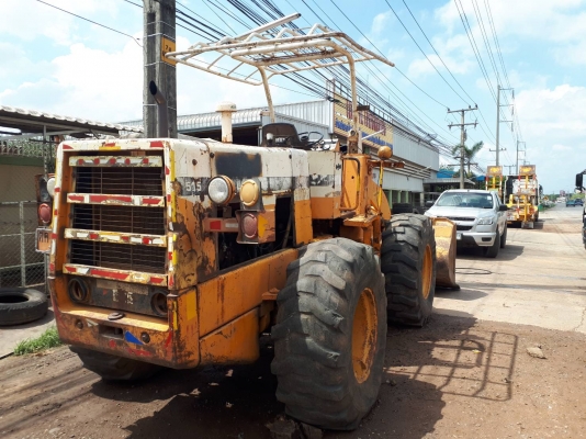 ขาย รถตัก KOMATSU 515 รถพร้อมใช้งาน เครื่องดี เกียร์ดี ยางสวย ราคาต่อรองได้ครับ