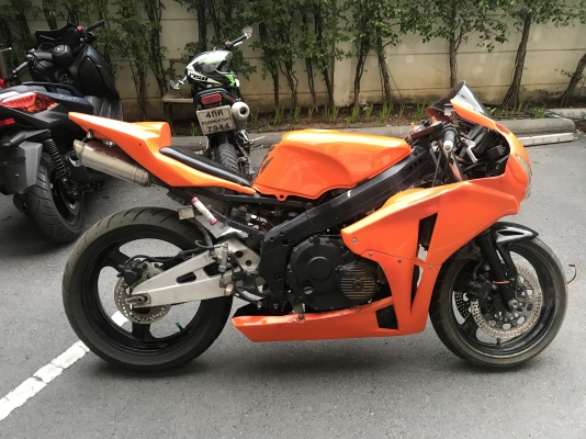 Honda cbr 400 ใส่แฟริ่งตัว1000 Honda cbr 400 ใส่แฟริ่งตัว1000