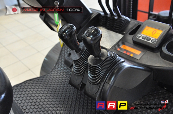 ขายรถโฟล์คลิฟท์มือสอง TOYOTA รุ่น 8FD18-13007 นำเข้าจากประเทศญี่ปุ่น 100\% ไม่เคยใช้งานในไทย