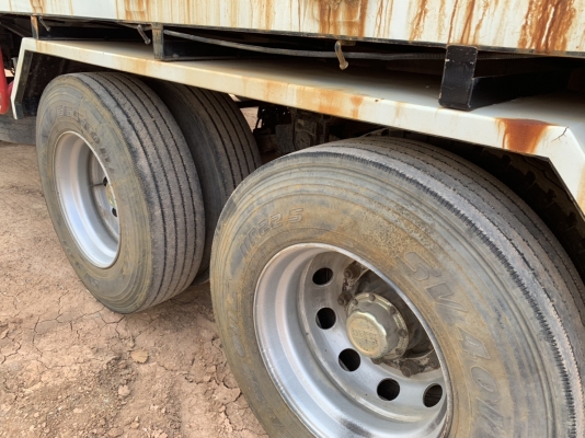 ขาย ลูกพ่วงสามเพลาไม่ดั้ม อู่พิรุฬห์ ปี 59 ยาว 7 เมตร กว้าง 2.50 เมตร สูง 2.10 เมตร สภาพสวยพร้อมใช้งาน เอกสารพร้อมโอน สนใจติดต่อเรา ดำสุโขทัย โทร 089-7087998,081-7855503 หรือเยี่ยมชมเว็ปไซได้ที่ www.dum-sukhothai .com เรายินดีให้บริการค่ะ