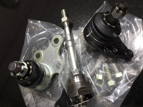 อะไหล่ลูกหมาก กันโครง คันชัก  และอะไหล่บอดี้กระบะรุ่นเก่า  กระบะเรียบ