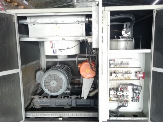 ขายปั๊มลมมือสองแบบสกรู  ยี่ห้อ Puma ขนาด 75 Hp  สภาพพร้อมใช้งาน