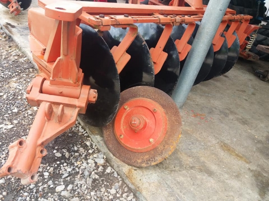 ขายผานพรวนKK ขนาด7*26 ใช้น้อยเก่าเก็บ  ราคา 28,500 บาท  สนใจติดต่อ 084-9997463