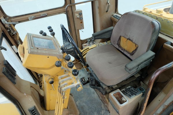 รถนอก ราคาดี!!! ขายรถเกรด CAT 140G เก่านอก ไม่เคยใช้งานในไทย ราคา 1,900,000 บาท รถอยู่ถนนบางนา-ตราด จ.สมุทรปราการ