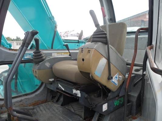 SK60-5 มารค์ไฟว์แถมหัวเจาะ KOBELCO (รถนอก นำเข้า ขายถูก)@620,000บาท (เทียบเท่าPC60) เครื่อง4สูบ4JB เครื่องดีปั่มแรง ไฟฟ้าครบ รถนอกเพิ่งนำเข้ามาใหม่ ยังไม่เคยใช้งานในเมืองไทย คอนโทรลน้ำมัน ปั้มนี้ว เครื่องดีปั้มเเรงเร็วแรงไม่โหลดพร้อมใช้ บูมอาร์มสวย ช่วงล่