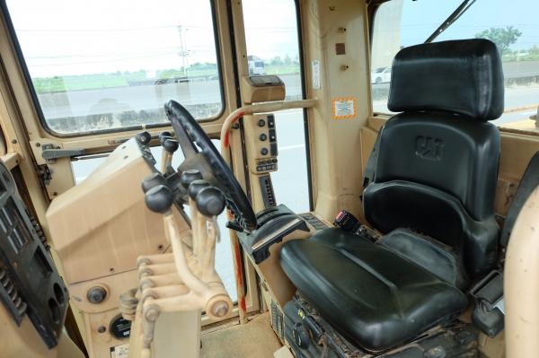 ขายรถเกรดเก่านอก CAT 12H ราคา 2,300,000 บาท ขายรถเกรดเก่านอก CAT 12H ราคา 2,300,000 บาท