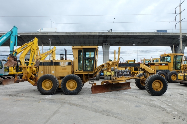 ขายรถเกรดเก่านอก CAT 12H ราคา 2,300,000 บาท ขายรถเกรดเก่านอก CAT 12H ราคา 2,300,000 บาท