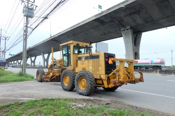 ขายรถเกรดเก่านอก CAT 12H ราคา 2,300,000 บาท ขายรถเกรดเก่านอก CAT 12H ราคา 2,300,000 บาท