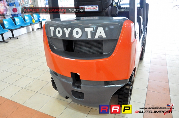 ขายรถโฟล์คลิฟท์มือสอง TOYOTA รุ่น 8FD15-11609 นำเข้าจากประเทศญี่ปุ่น 100\% ไม่เคยใช้งานในไทย