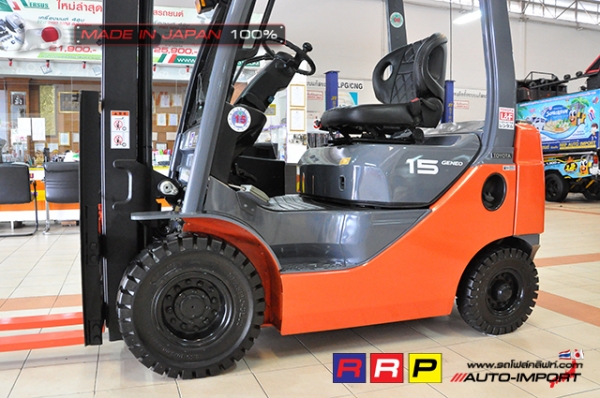 ขายรถโฟล์คลิฟท์มือสอง TOYOTA รุ่น 8FD15-11609 นำเข้าจากประเทศญี่ปุ่น 100\% ไม่เคยใช้งานในไทย