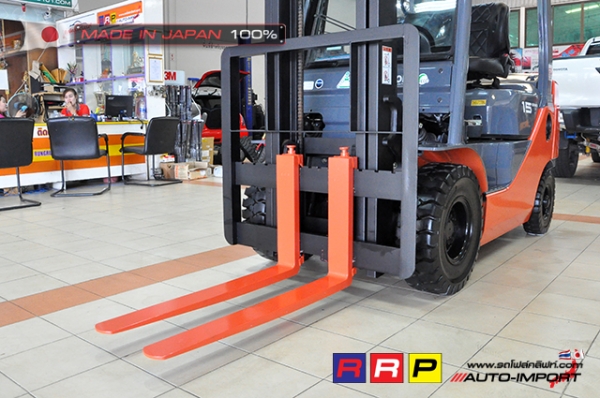 ขายรถโฟล์คลิฟท์มือสอง TOYOTA รุ่น 8FD15-11609 นำเข้าจากประเทศญี่ปุ่น 100\% ไม่เคยใช้งานในไทย