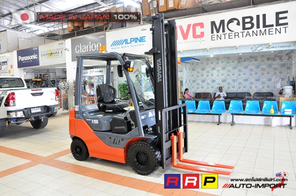 ขายรถโฟล์คลิฟท์มือสอง TOYOTA รุ่น 8FD15-11609 นำเข้าจากประเทศญี่ปุ่น 100\% ไม่เคยใช้งานในไทย