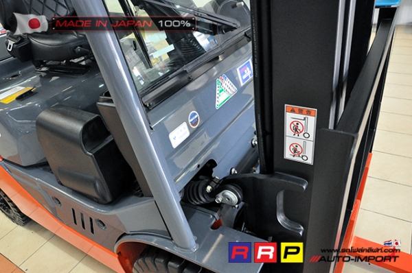 ขายรถโฟล์คลิฟท์มือสอง TOYOTA รุ่น 8FD15-11609 นำเข้าจากประเทศญี่ปุ่น 100\% ไม่เคยใช้งานในไทย