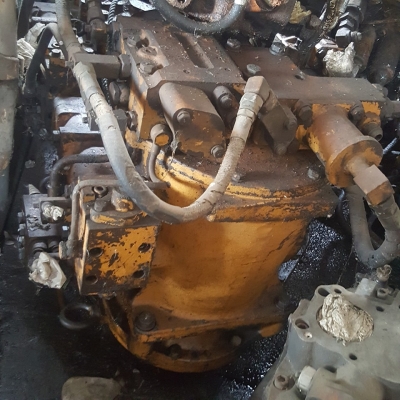 ปั๊มไฮดรอลิครุ่น PC200-2