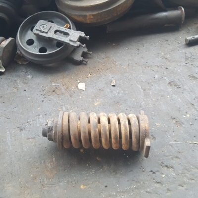 สปริงเร่งแทรครุ่น PC60-5