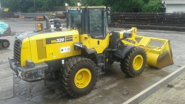 ขายรถตักล้อยาง KOMATSU WA320-7 ปี 2016 นำเข้าเองจากญี่ปุ่น สภาพสวยพร้อมใช้