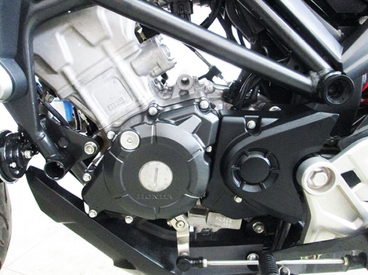 ดาวน์ 3900 บาท เครดิตดีออกรถได้เลย ขาย Honda CB 150 R ปี 2018 ไมล์ 4024 กม