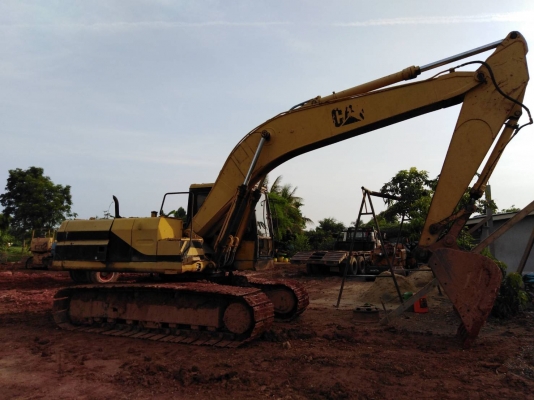 ขายด่วน รถตัก cat320รุ่น1 เครื่องเดิม ไฟฟ้าครบ ขาดมอเตอร์คันเร่ง ระบบหน้าจอพร้อมใช้ ช่วงล่างแน่น มีเอกสารซื้อขาย เพียง 470000 บาท