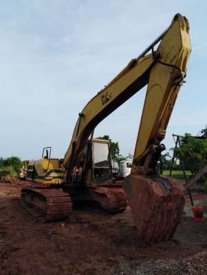 ขายด่วน รถตัก cat320รุ่น1 เครื่องเดิม ไฟฟ้าครบ ขาดมอเตอร์คันเร่ง ระบบหน้าจอพร้อมใช้ ช่วงล่างแน่น มีเอกสารซื้อขาย เพียง 470000 บาท