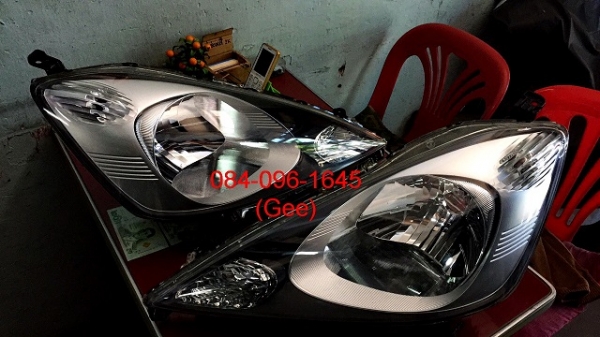 ขายไฟหน้าHONDA JAZZ GE ปี2009 แท้ Tel.084-096-1645 คุณจี