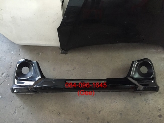 ขายสเกิร์ตหน้าTOYOTA Avanza Touring ปี2013 แท้ Tel.084-096-1645 คุณจี