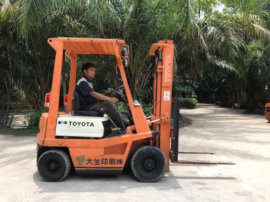 ขายFORKLIFT TOTOTA รุ่น4FG10(1ตัน) สวยเดิมจากญี่ปุ่น ยังไม่เคยใช้ในไทย 95,000เท่านั้น!!