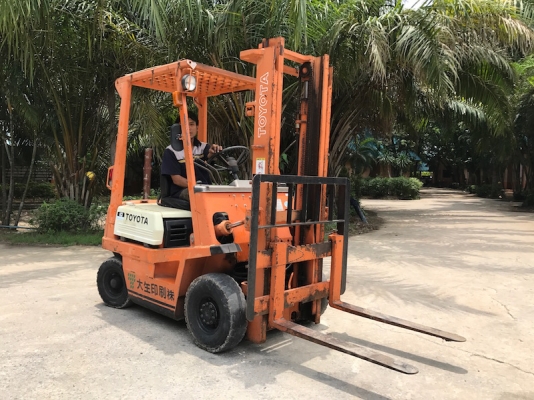 ขายFORKLIFT TOTOTA รุ่น4FG10(1ตัน) สวยเดิมจากญี่ปุ่น ยังไม่เคยใช้ในไทย 95,000เท่านั้น!!