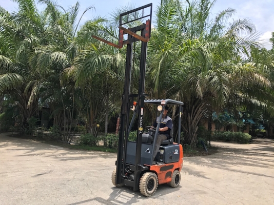 ขายFORKLIFT TOTOTA รุ่นFG9(900kg.)คล่องตัวมาก สวยเดิมจากญี่ปุ่น ยังไม่เคยใช้ในไทย 85,000เท่านั้น!!