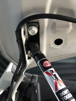 ขายโช๊คค้ำฝากระโปรงหน้ารถตู้ TOYOTA รุ่น ALPHARD ปี08 ขายโช๊คค้ำฝากระโปรงหน้ารถตู้ TOYOTA รุ่น ALPHARD ปี08