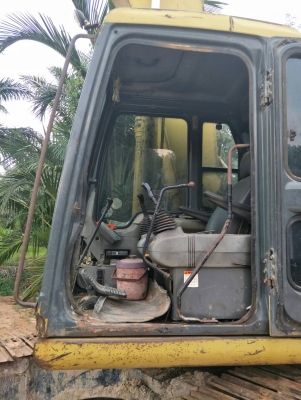 มี VDO ให้ชม.KOMATSU PC200-6 เอกสารเล่ม ระบบไฟเต็ม ราคา 800000
