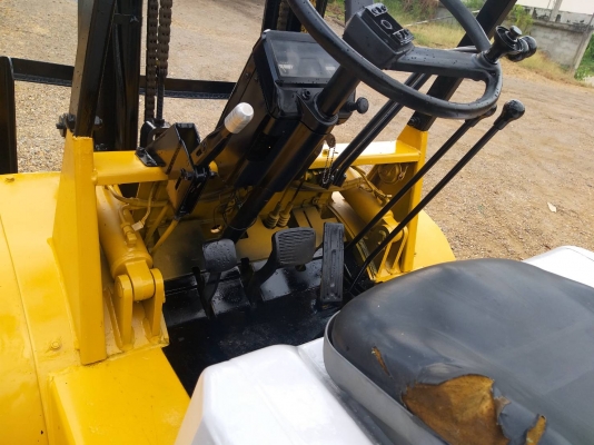 ขายรถยก MITSUBISHI FD25 F18A เครื่องดีเซล เกียร์ธรรมดา ยกได้2.5ตัน เสา3เมตร ติดต่อ 063-5628992