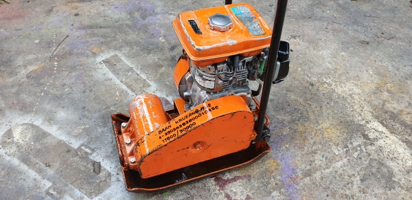 เครื่องตบดิน .35 x .45 ราคา 11800 บาท