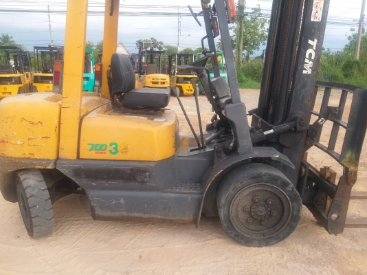 ขายรถยก TCM FG30 N5 เครื่องเบนซิน H20 เสาสูง 4 เมตร งาเท ยกได้ 3 ตัน เกียร์ธรรมดา ยางตันหน้า-หลัง รถนอกนำเข้า ติดต่อ 063-5628992