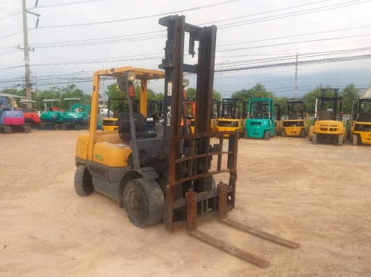 ขายรถยก TCM FG30 N5 เครื่องเบนซิน H20 เสาสูง 4 เมตร งาเท ยกได้ 3 ตัน เกียร์ธรรมดา ยางตันหน้า-หลัง รถนอกนำเข้า ติดต่อ 063-5628992