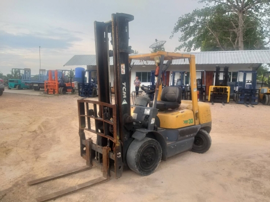 ขายรถยก TCM FG30 N5 เครื่องเบนซิน H20 เสาสูง 4 เมตร งาเท ยกได้ 3 ตัน เกียร์ธรรมดา ยางตันหน้า-หลัง รถนอกนำเข้า ติดต่อ 063-5628992