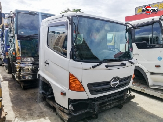 หัวเก๋ง HINO MEGA  หัวแคบ