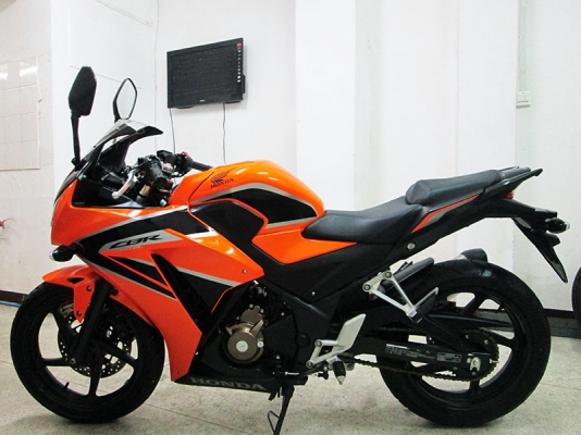 สด ผ่อน (โอนฟรี) ขาย Honda CBR 300 ตัว ABS ไมล์แท้ 2902 กม ปี 2018 สภาพสวยเดิมๆ สด ผ่อน (โอนฟรี) ขาย Honda CBR 300 ตัว ABS ไมล์แท้ 2902 กม ปี 2018 สภาพสวยเดิมๆ
