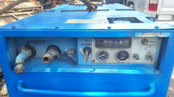 ขายเครื่องปั๊มลม AIRMAN PDS-90S เก่านอก # ขนาด 7 บาร์ 90cfm 83000บาท โทร084-5424150 line id : rapinzat ขายเครื่องปั๊มลม AIRMAN PDS-90S เก่านอก # ขนาด 7 บาร์ 90cfm 83000บาท โทร084-5424150 line id : rapinzat