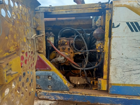 Kobelco มาค3  เครื่องดีปั้มดีไฟฟ้าครบ ช่างล่างเต็ม เก่านอก  ราคา  590,000  ต่อรองติดต่อ (0819531266)