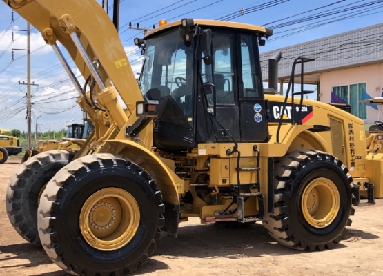 ขายรถตักล้อยาง CAT 962H ปี 2012 นำเข้าเองจากญี่ปุ่น สภาพสวยพร้อมใช้ มีVDOการทำงานครับ