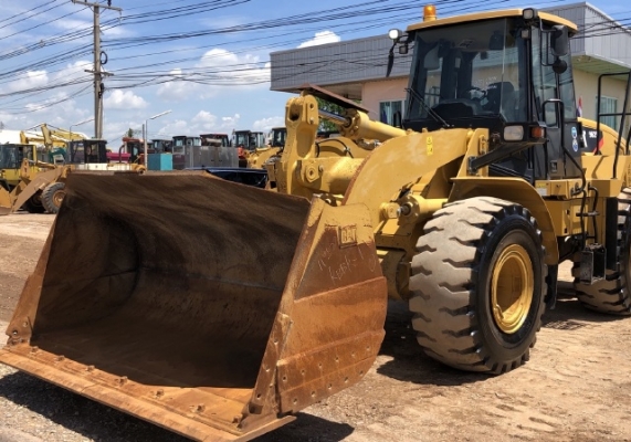 ขายรถตักล้อยาง CAT 962H ปี 2012 นำเข้าเองจากญี่ปุ่น สภาพสวยพร้อมใช้ มีVDOการทำงานครับ