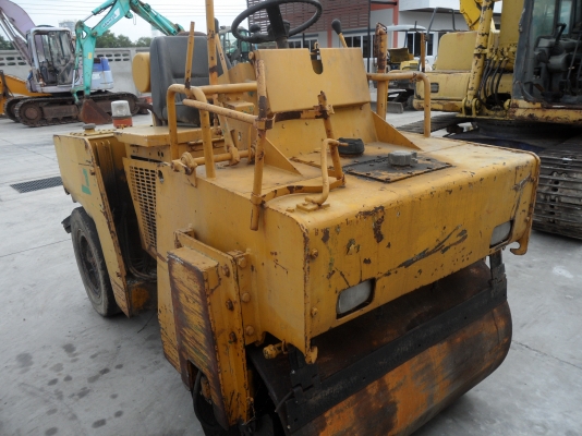 BW121AC BOMAG รถบด(หน้าเหล็กหลังยาง) (รถนอก นำเข้า ขายถูก)@195,000รถนอกสถาพดีพร้อมใช้เพิ่งนำเข้ามายังไม่เคยใช้งานในเมืองไทยเลย เครื่องดีปั้มเเรงพร้อมใช้ เร็วแรงไม่โหลดพร้อมใช้รถเดิมๆขายตามสภาพ เอกสารอินวอยสนใจคลิ๊ก ☎ 081-989-1989 หรั่งครับ