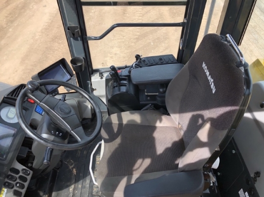 ขายรถตักล้อยาง KOMATSU WA320-7 ปี 2016 นำเข้าเองจากญี่ปุ่น สภาพสวยพร้อมใช้ มีVDOการทำงานครับ ขายรถตักล้อยาง KOMATSU WA320-7 ปี 2016 นำเข้าเองจากญี่ปุ่น สภาพสวยพร้อมใช้ มีVDOการทำงานครับ