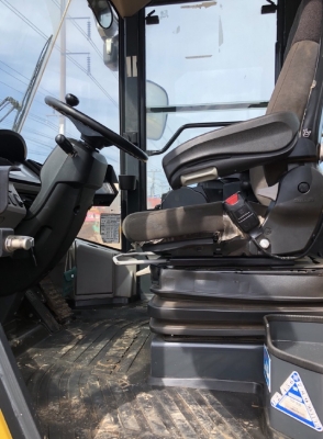 ขายรถตักล้อยาง KOMATSU WA320-7 ปี 2016 นำเข้าเองจากญี่ปุ่น สภาพสวยพร้อมใช้ มีVDOการทำงานครับ ขายรถตักล้อยาง KOMATSU WA320-7 ปี 2016 นำเข้าเองจากญี่ปุ่น สภาพสวยพร้อมใช้ มีVDOการทำงานครับ