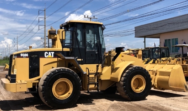 ขายรถตักล้อยาง CAT 950G นำเข้าเองจากญี่ปุ่น สภาพสวยพร้อมใช้ มีVDOการทำงานครับ ขายรถตักล้อยาง CAT 950G นำเข้าเองจากญี่ปุ่น สภาพสวยพร้อมใช้ มีVDOการทำงานครับ