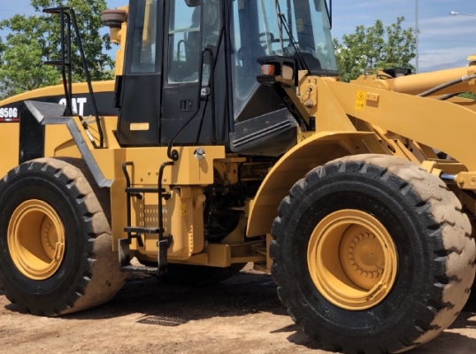 ขายรถตักล้อยาง CAT 950G นำเข้าเองจากญี่ปุ่น สภาพสวยพร้อมใช้ มีVDOการทำงานครับ ขายรถตักล้อยาง CAT 950G นำเข้าเองจากญี่ปุ่น สภาพสวยพร้อมใช้ มีVDOการทำงานครับ