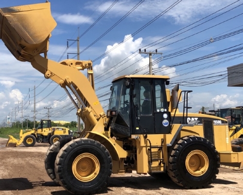 ขายรถตักล้อยาง CAT 950G นำเข้าเองจากญี่ปุ่น สภาพสวยพร้อมใช้ มีVDOการทำงานครับ ขายรถตักล้อยาง CAT 950G นำเข้าเองจากญี่ปุ่น สภาพสวยพร้อมใช้ มีVDOการทำงานครับ