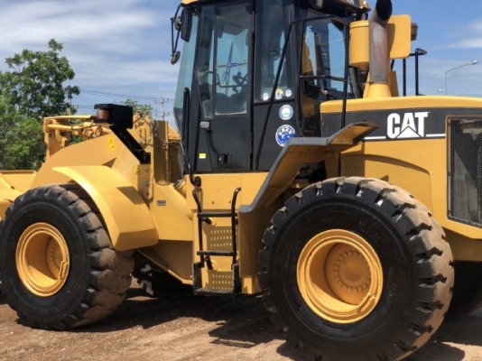 ขายรถตักล้อยาง CAT 950G นำเข้าเองจากญี่ปุ่น สภาพสวยพร้อมใช้ มีVDOการทำงานครับ ขายรถตักล้อยาง CAT 950G นำเข้าเองจากญี่ปุ่น สภาพสวยพร้อมใช้ มีVDOการทำงานครับ