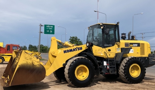 ขายรถตักล้อยาง KOMATSU WA320-7 ปี 2016 นำเข้าเองจากญี่ปุ่น สภาพสวยพร้อมใช้ มีVDOการทำงานครับ ขายรถตักล้อยาง KOMATSU WA320-7 ปี 2016 นำเข้าเองจากญี่ปุ่น สภาพสวยพร้อมใช้ มีVDOการทำงานครับ