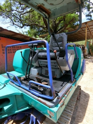 ขายรถขุดแบคโฮ KOMATSU PC30-7E ขนาดPc30รถเก่านอกแท้100\% คอลโทนสั้นปั๊มนิ้ว มีหัวแย๊กFURUKAWA พร้อมบุ้งกี๋ ระบบไว รถพร้อมใช้งาน เอกสารใบอินวอยครบ  ราคา 470,000 ต่อรองได้ ☎ ติดต่อ 096-3268553 (สถิตย์พันธ์) ???? ID LINE 0963268553 ????ร้านรุ่งเจริญแทรกเตอร์ อ